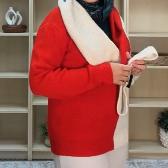 Gucci Sweaters - Gucci NWT Color block Sweater Red / Cream great gift comes with tags COA